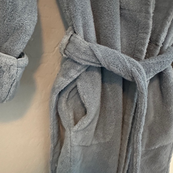 Brooklinen Blue Robe - Picture 3 of 4